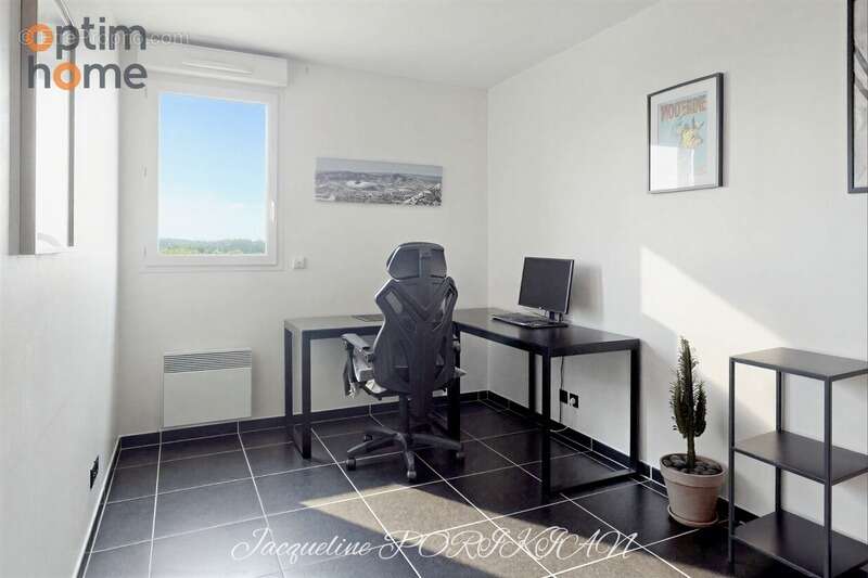 Appartement à MARSEILLE-15E