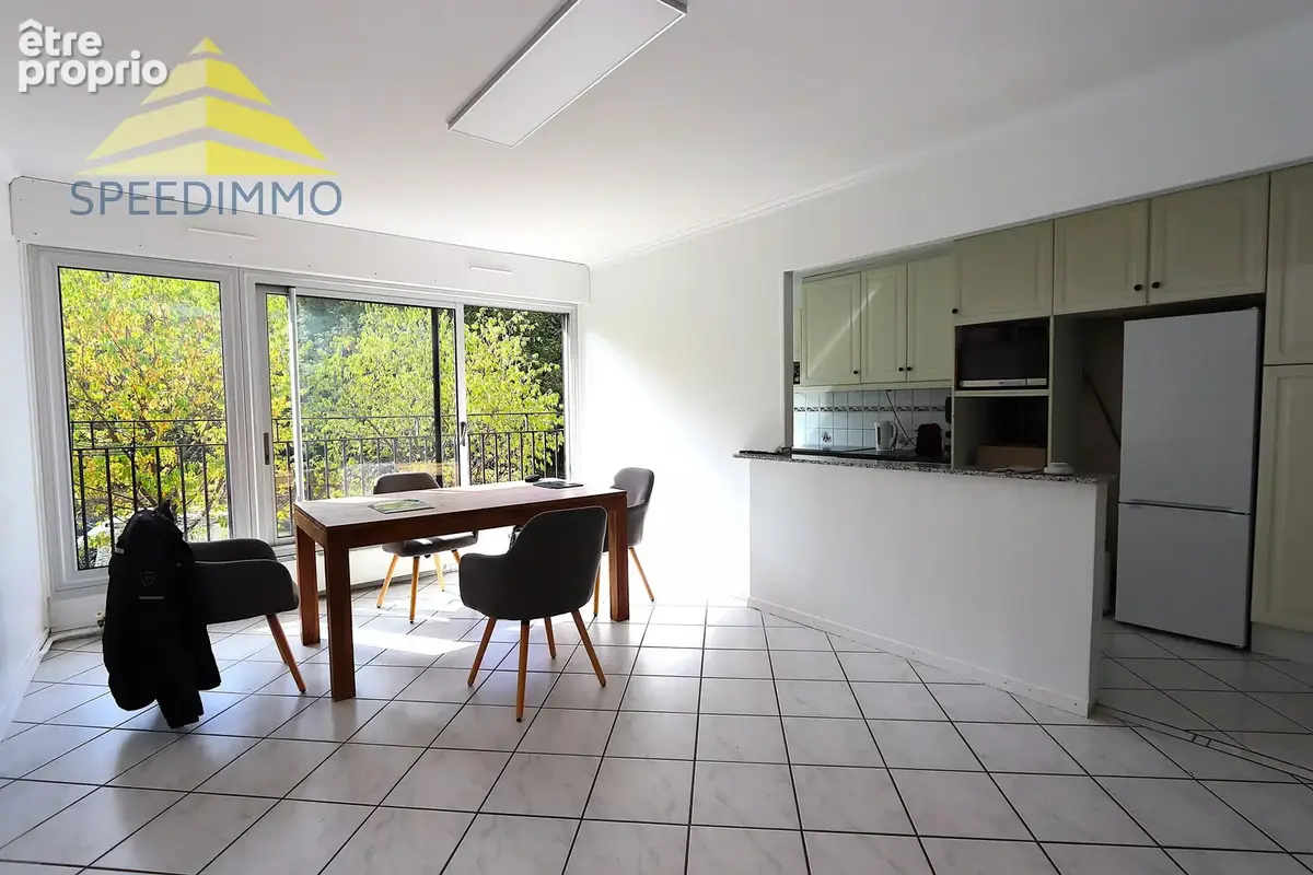 Appartement 4 pièces avec balcon, parkings et cave - photo 2