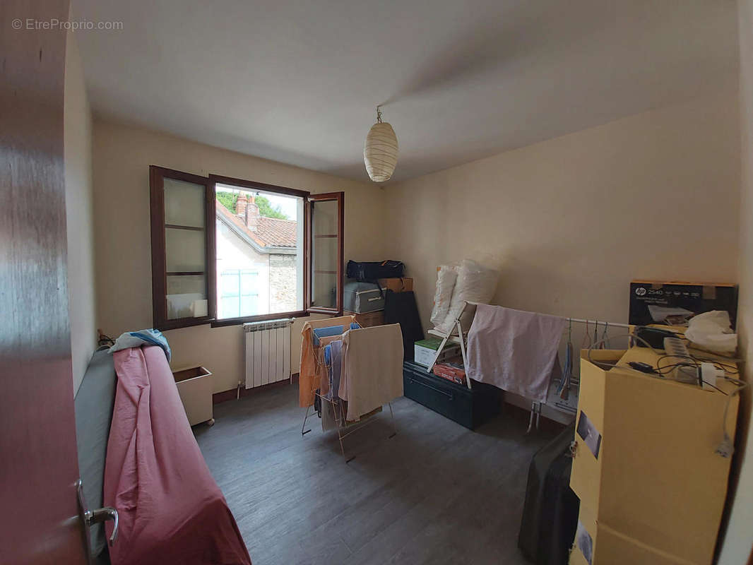 20210727_162949 - Commerce à NONTRON