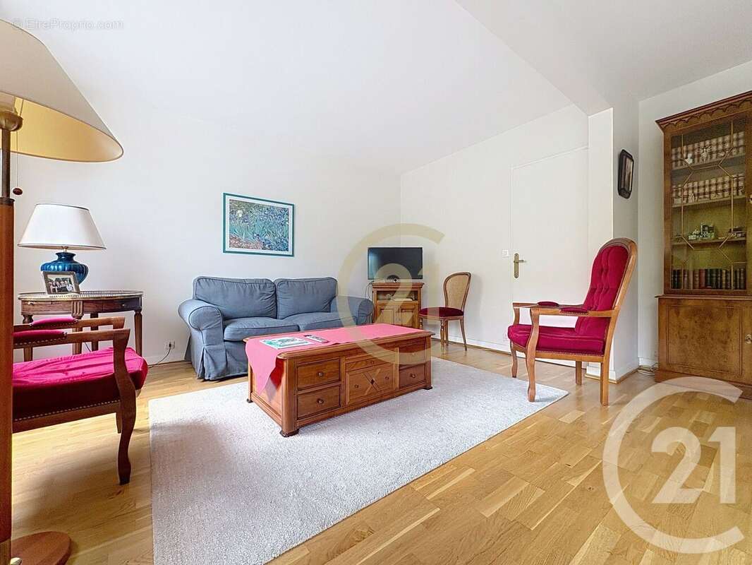 Appartement à PARIS-12E