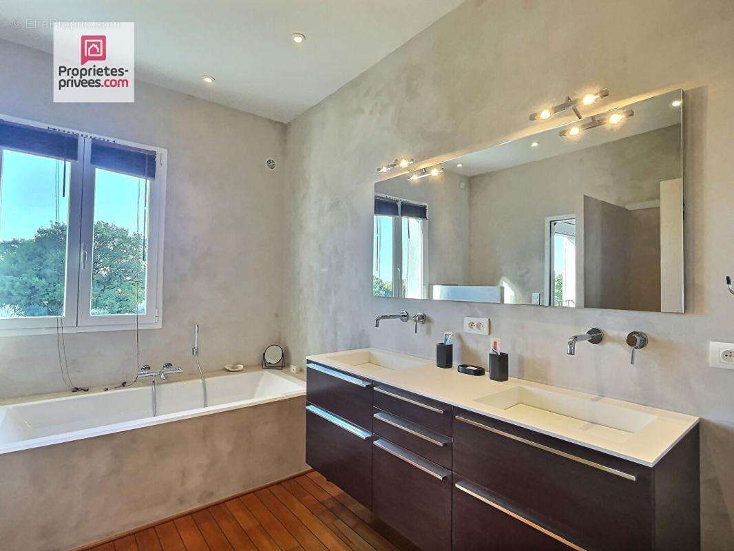 Maison à DRAGUIGNAN