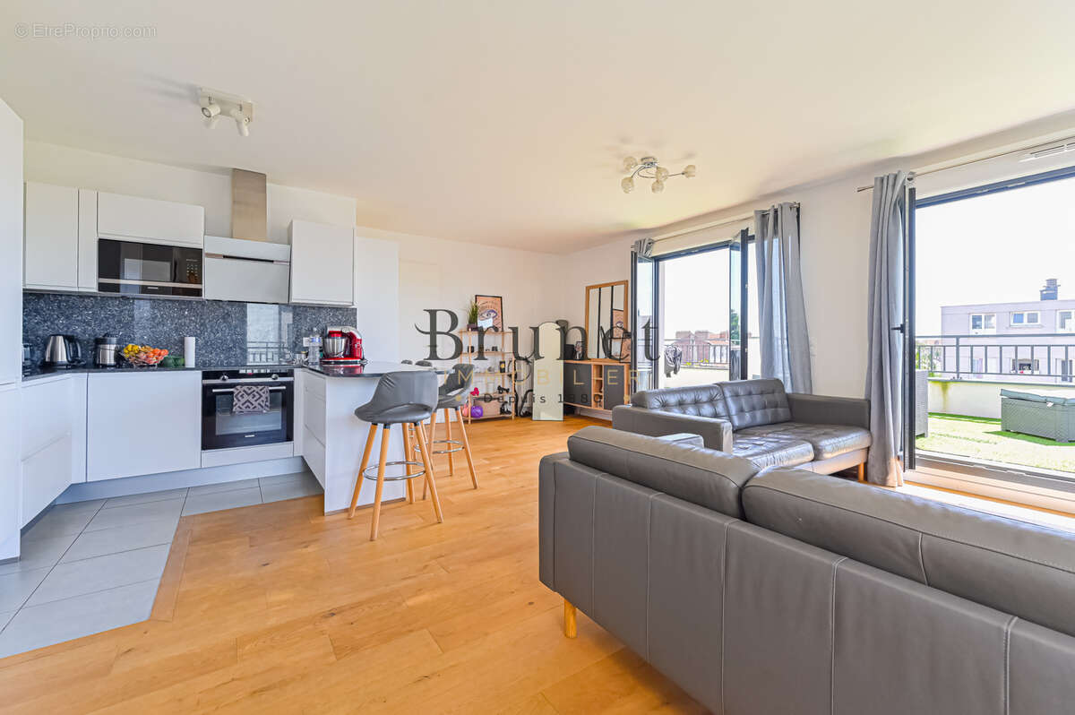 Appartement à SAINT-MAUR-DES-FOSSES