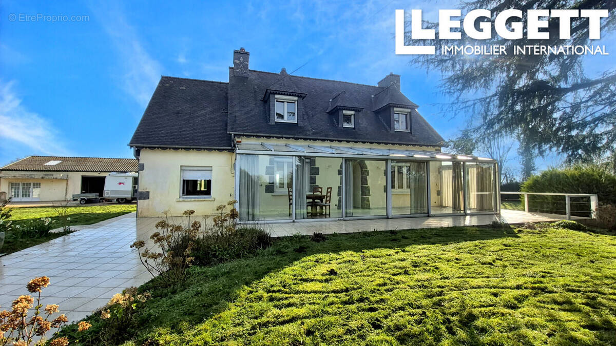 Maison à PLOUNEVEZ-MOEDEC