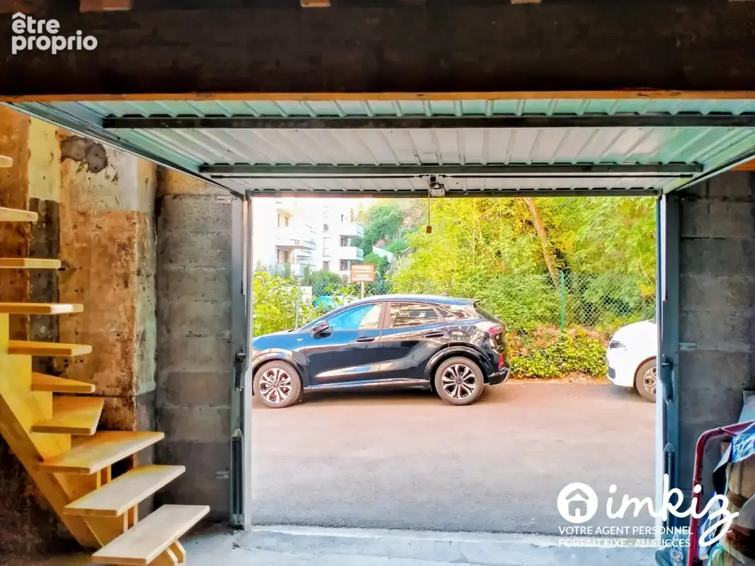 Parking à LYON-5E