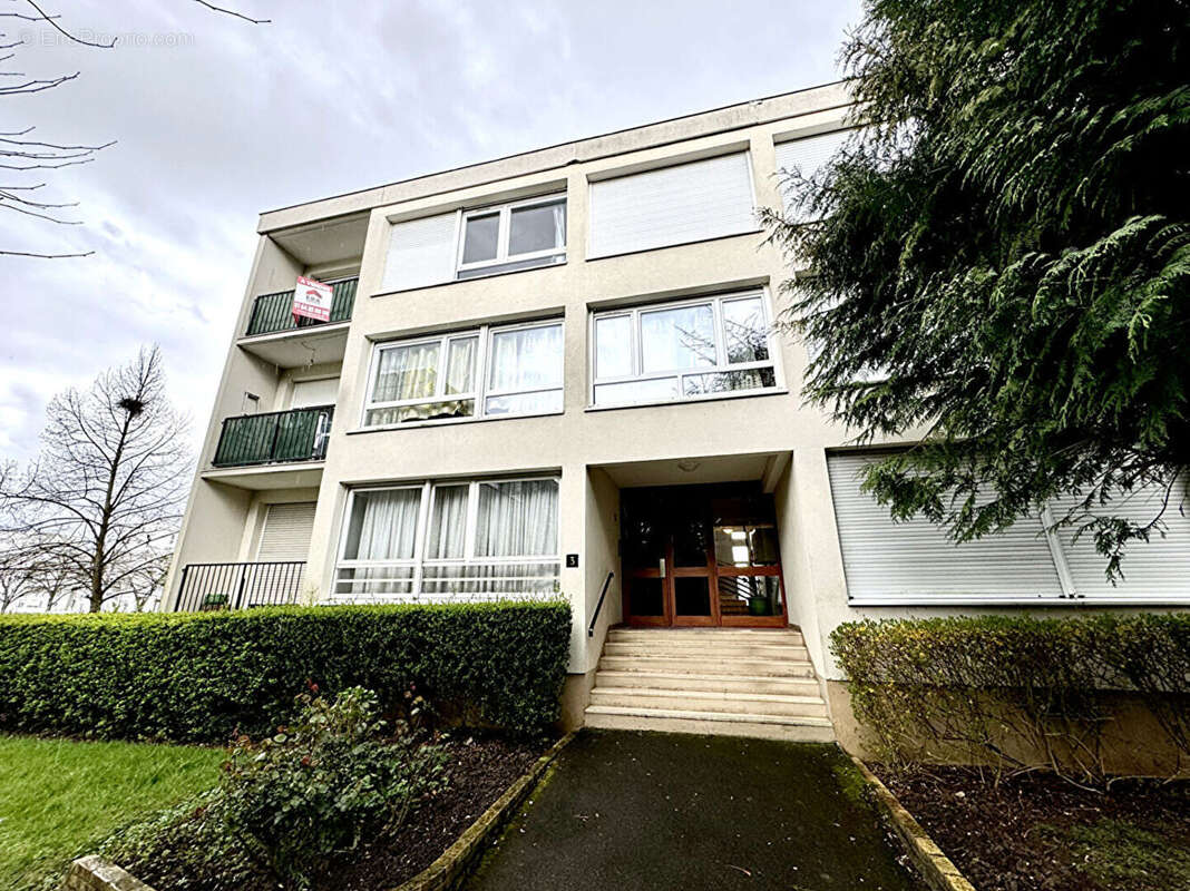 Appartement 65m² à évry-courcouronnes - photo 3