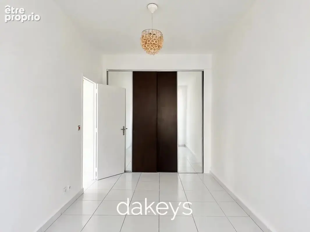 T2 41 m2 St Just  - Idéal Investisseur - Déficit foncier - photo 8