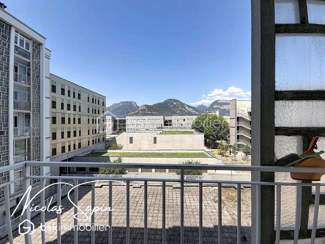 T3 entièrement rénové avec balcon - photo 12