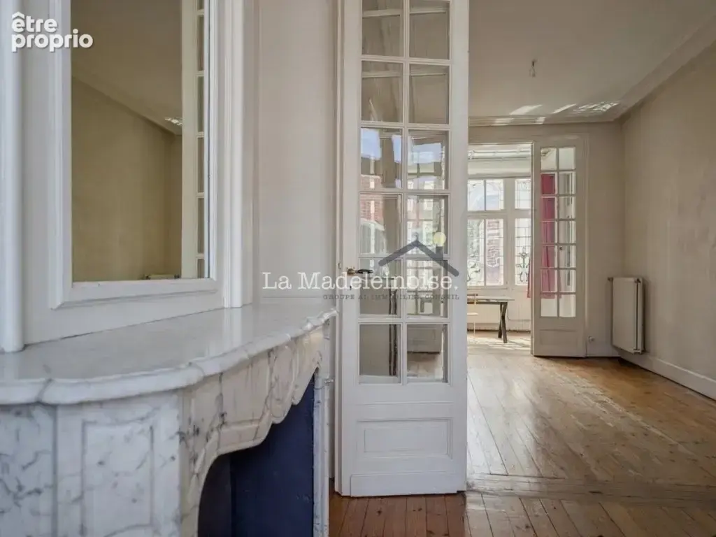 Appartement T3 de 66 m² au charme d'époque, à 3 minutes du tramway Botanique - photo 5
