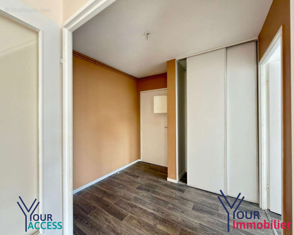 Appartement 73 m² à Bron  - photo 9