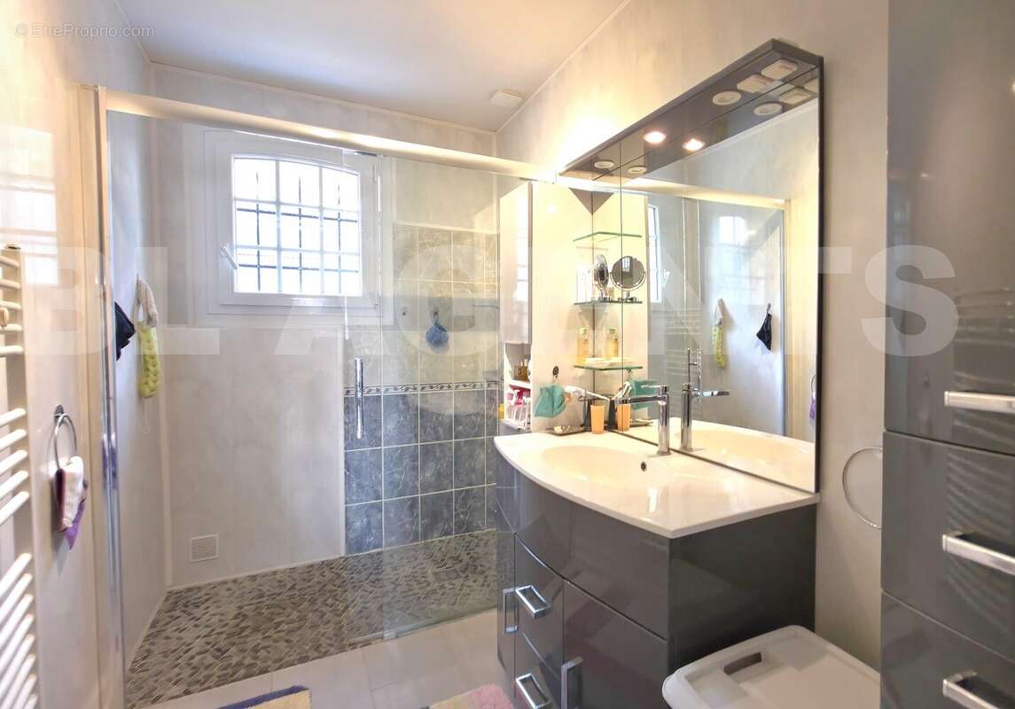 20251208_104529 - Maison à LE MANS