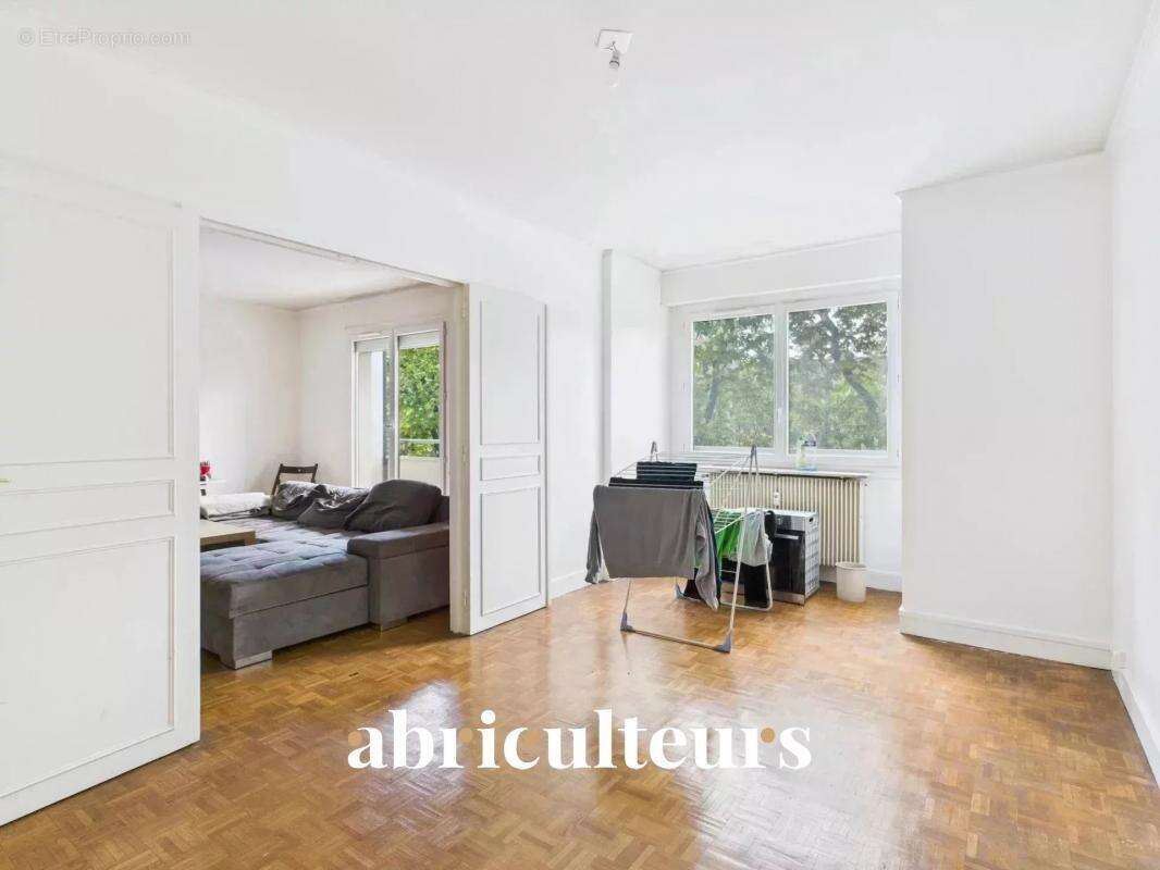 Appartement à PARIS-12E