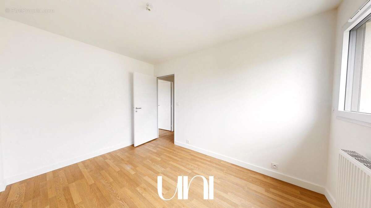 Maison à LONGUES-SUR-MER