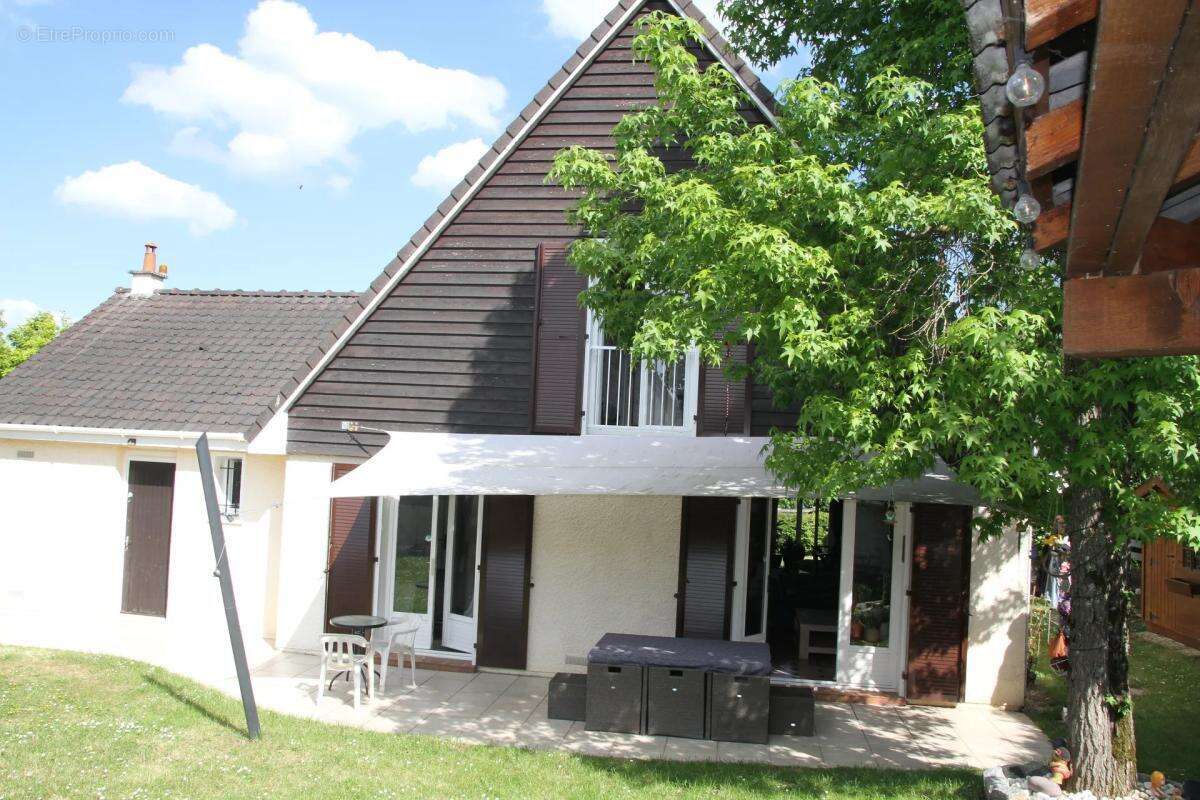 Maison à SAINT-FARGEAU-PONTHIERRY