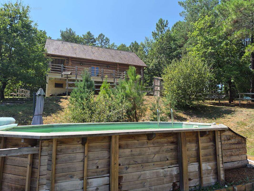 Chalet authentique de 144 m2 sur sous-sol - photo 4
