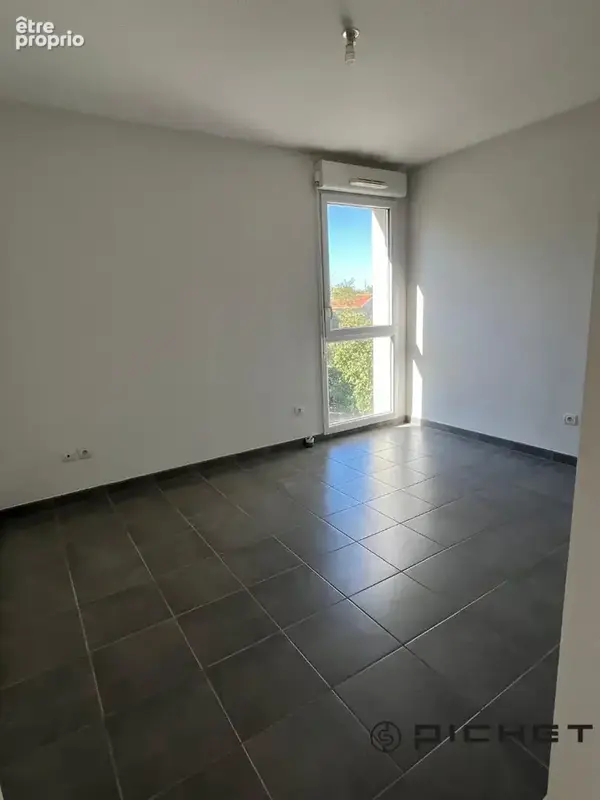 Eysines -Bel appartement T3 lumineux avec balcon - photo 8