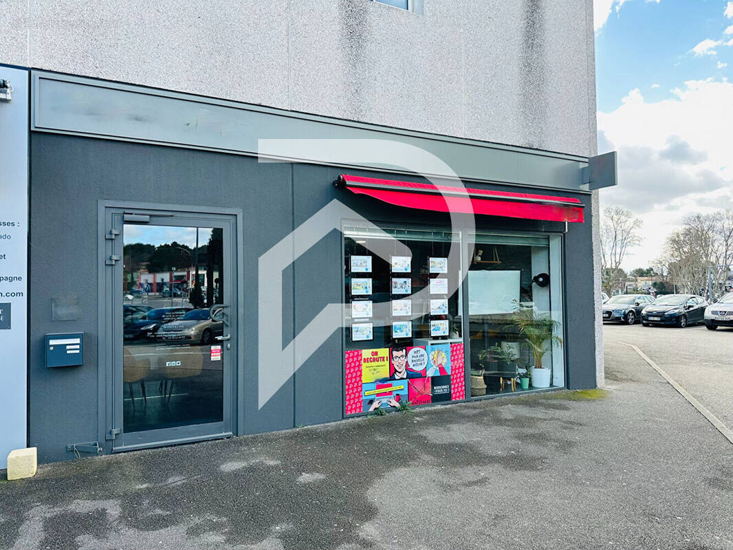 Commerce à VENELLES