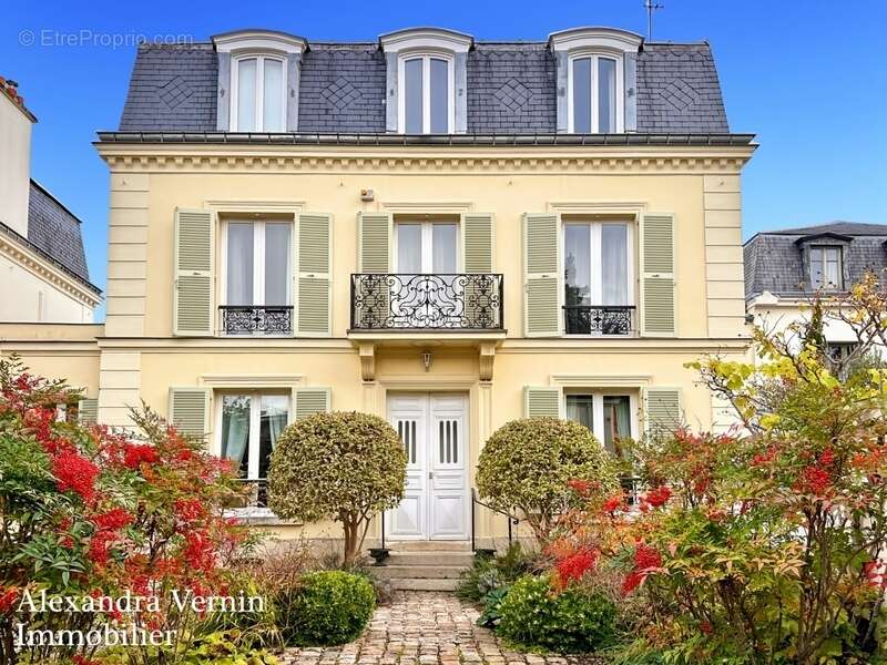 Maison à SAINT-GERMAIN-EN-LAYE