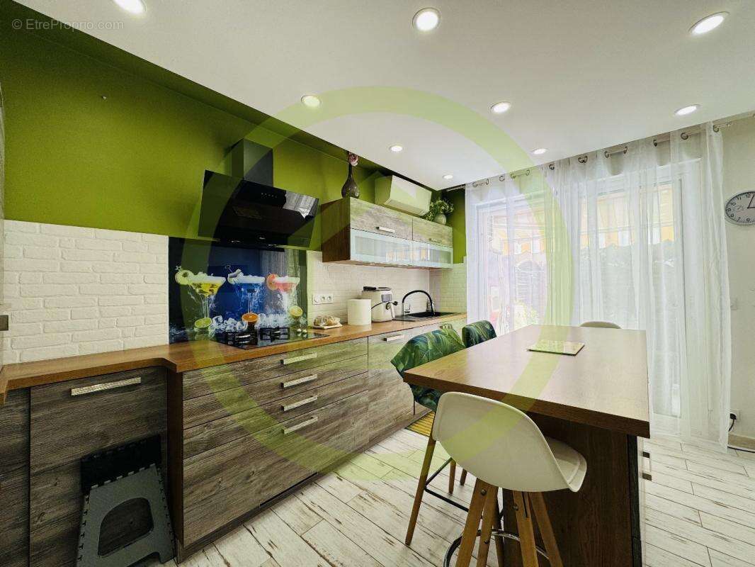 Appartement à ROQUEBRUNE-CAP-MARTIN