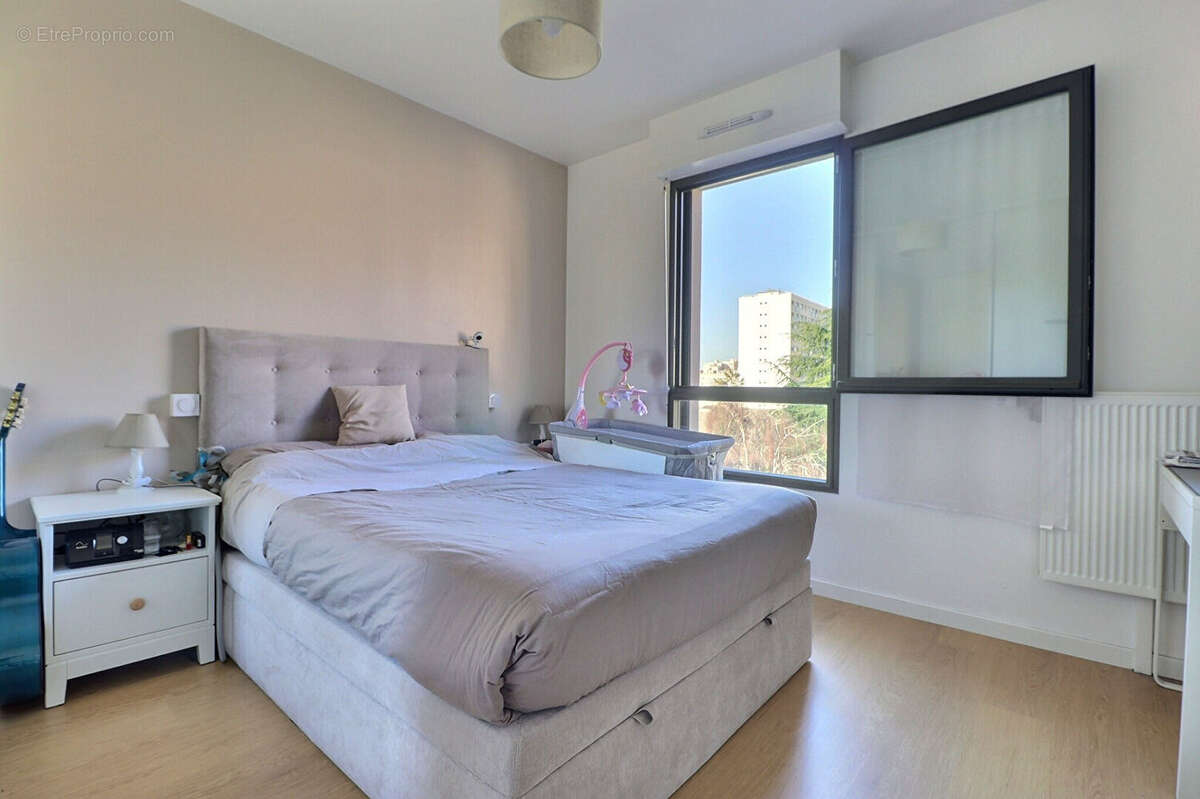 Appartement à AUBERVILLIERS