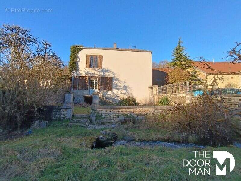 Maison à THIVET