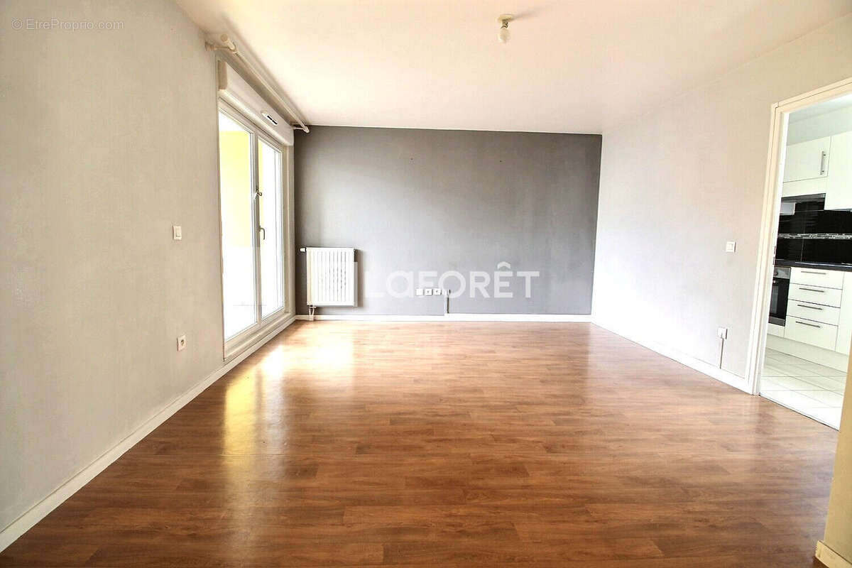 Appartement à GENNEVILLIERS