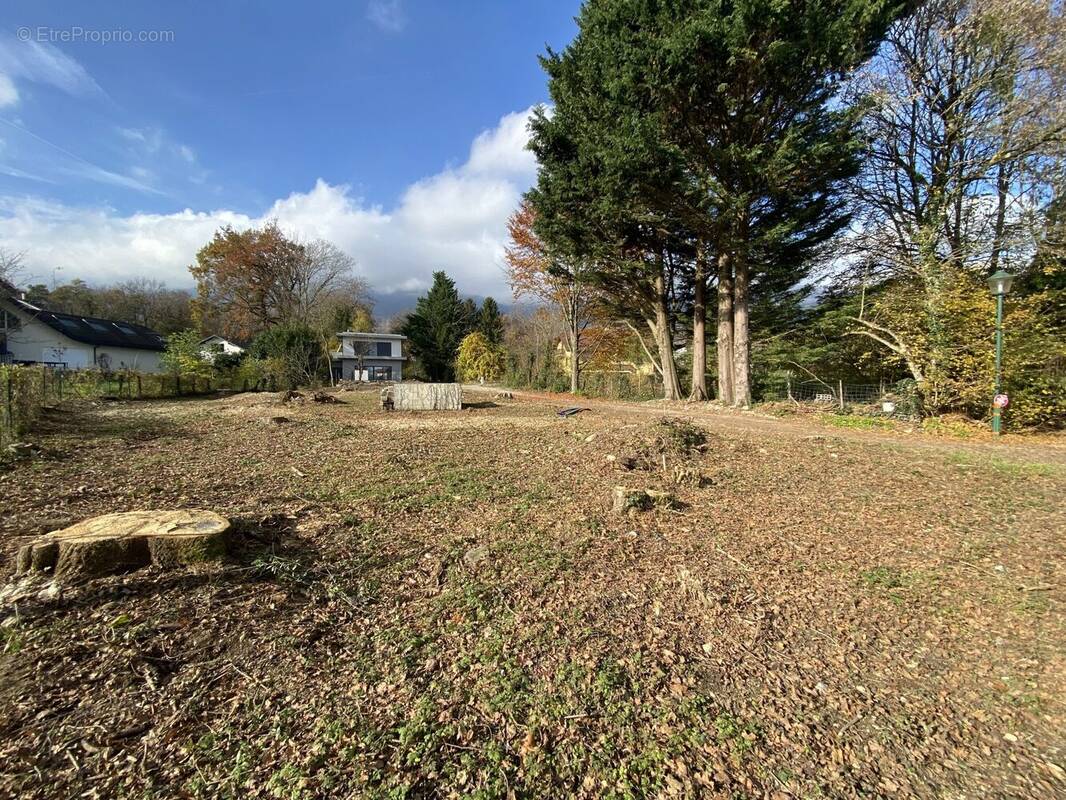 Terrain à SERGY