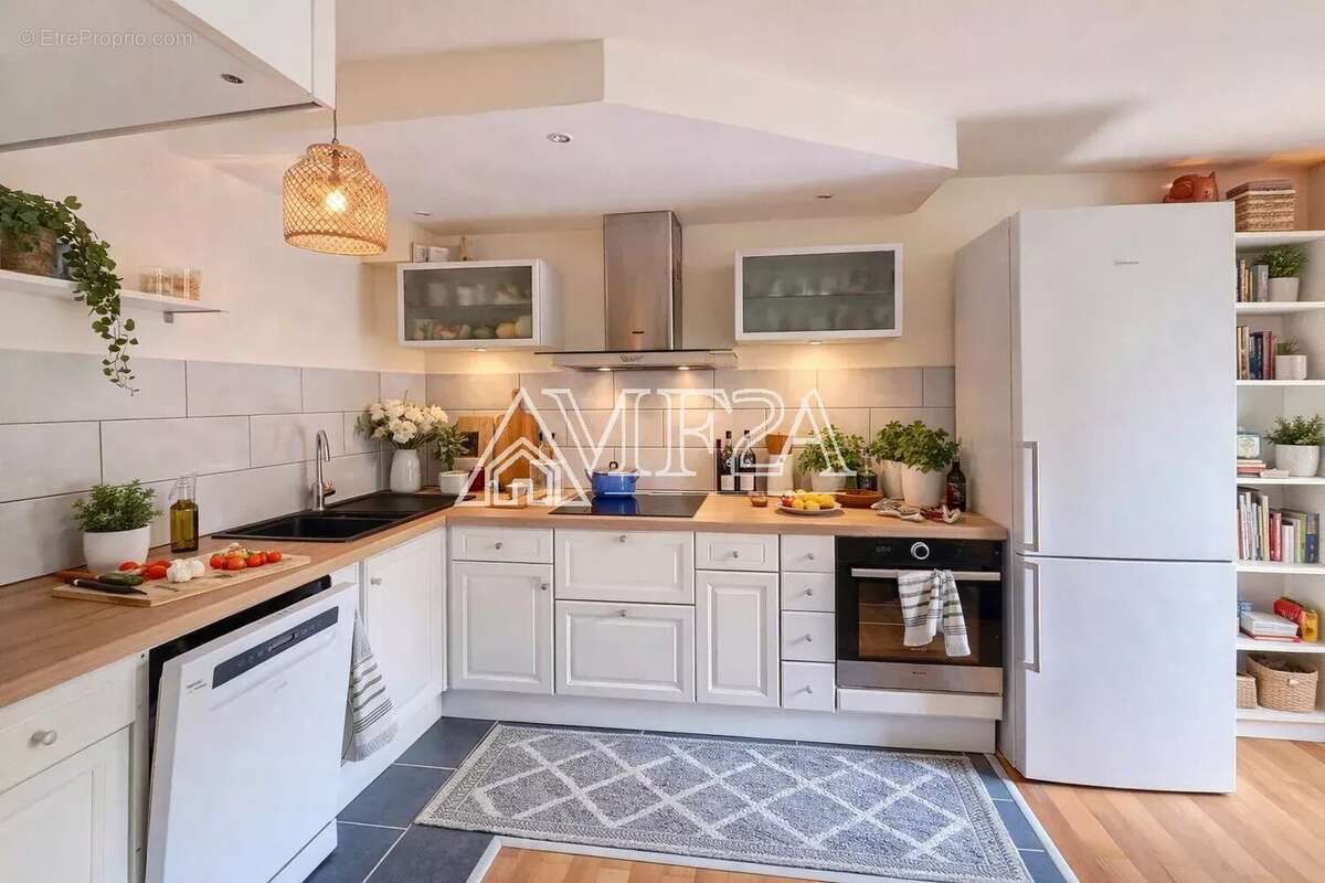 Appartement à VERRIERES-LE-BUISSON