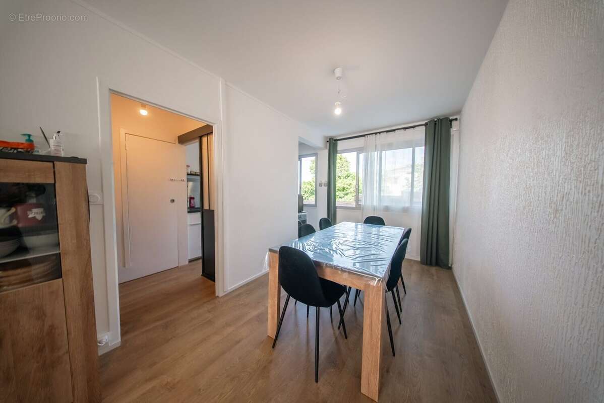 Appartement à CHAMALIERES