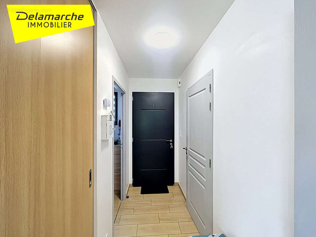 Maison RARE A LA VENTE de Plain pied à Ducey-les Chéris quatre chambres et proche commerces  et A 84 - photo 17