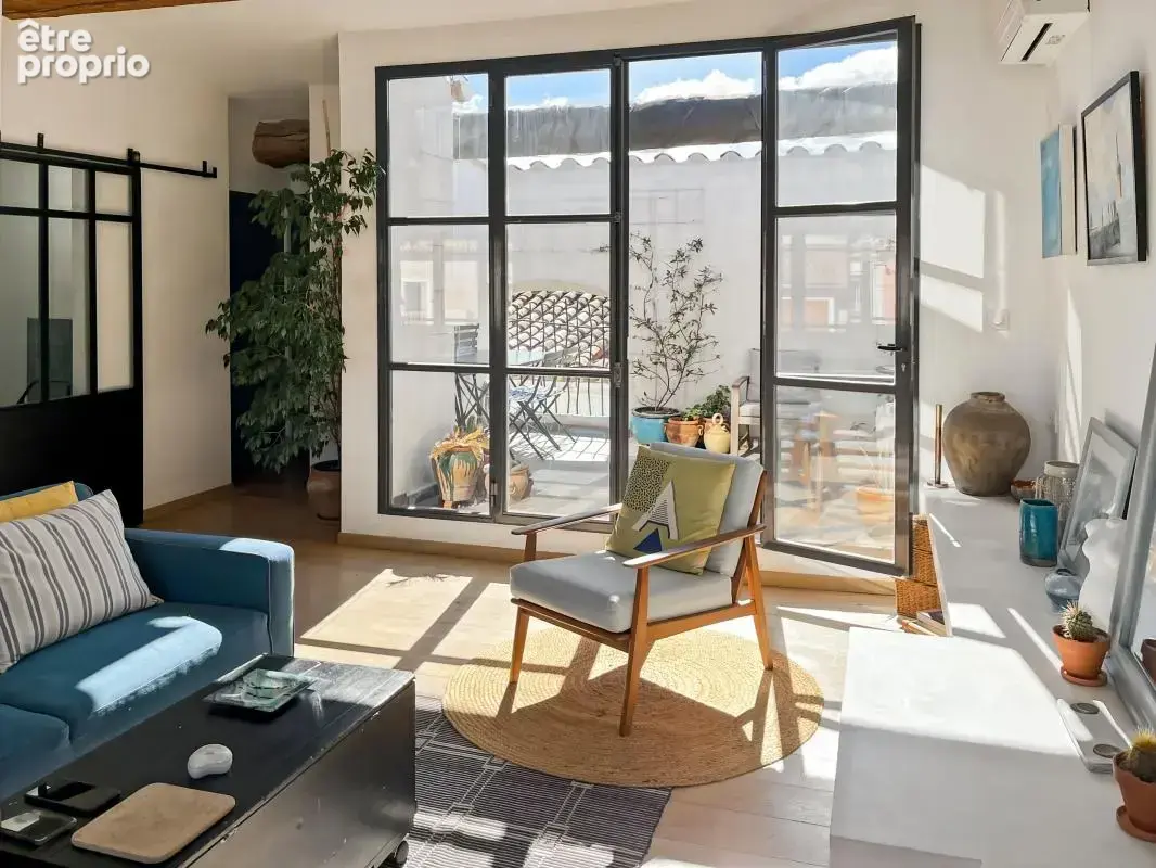 Vente vigneronne traversante à Marseillan avec grand garage et terrasse - photo 3