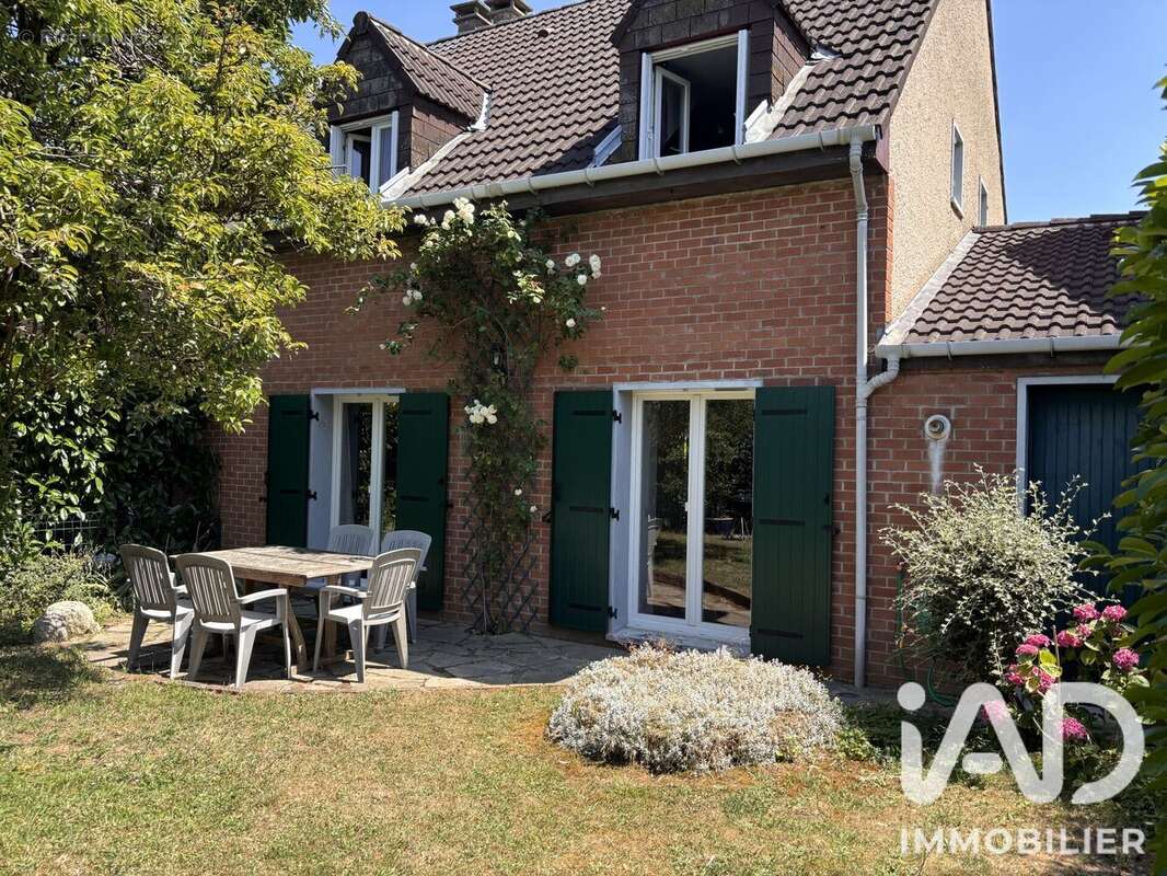 Photo 2 - Maison à CERGY