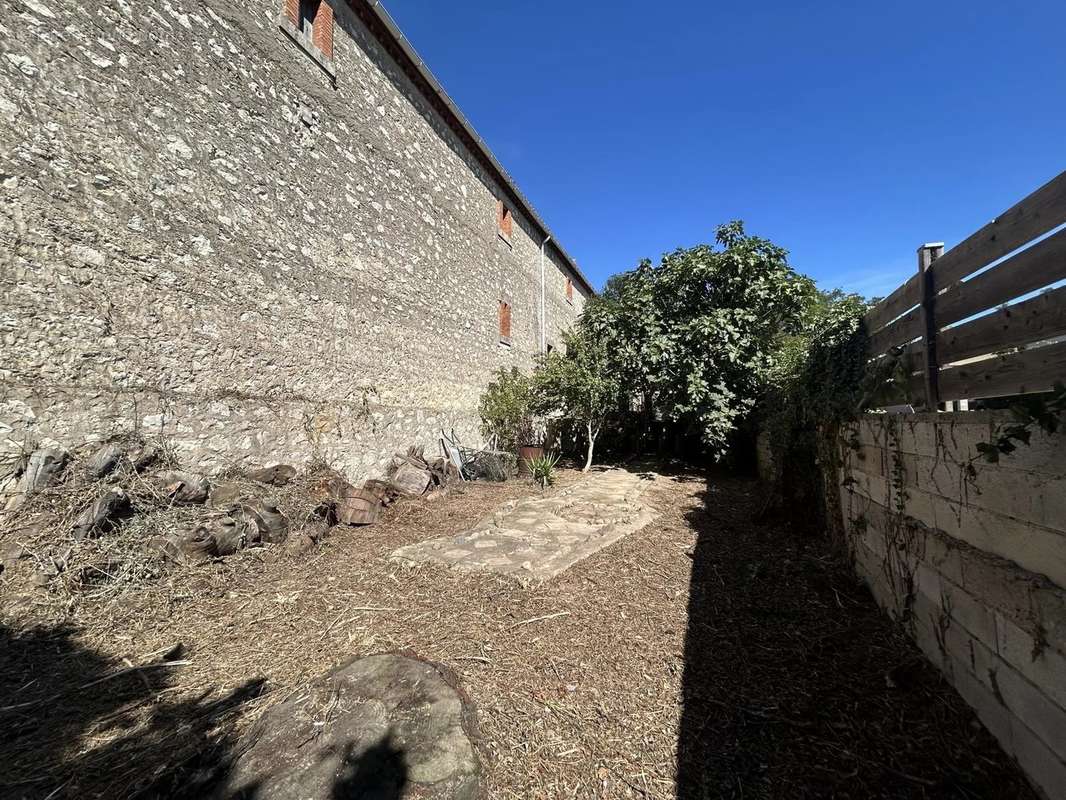 Maison à CUXAC-D&#039;AUDE