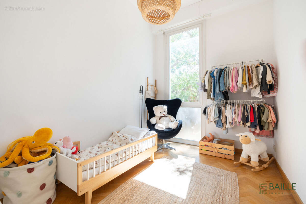 Appartement à MARSEILLE-9E