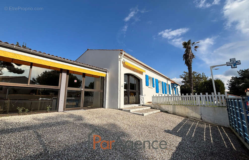 Maison à VAUX-SUR-MER