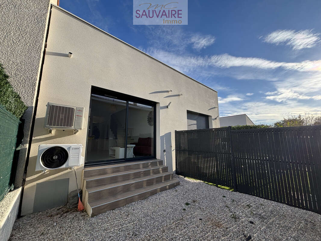Appartement à SAINTE-MARIE