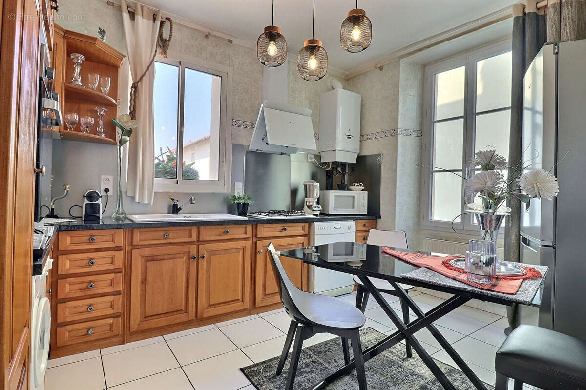 Biarritz T4 de 76 m2 plage a pied - photo 5