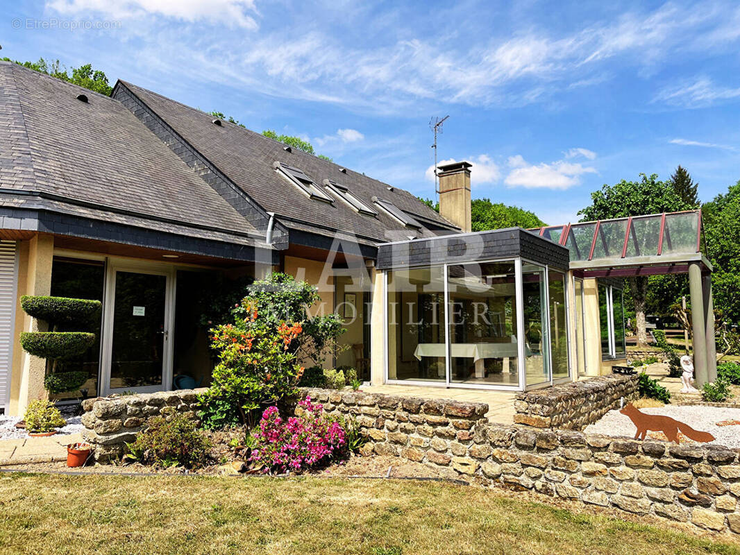 Maison à SAINT-LEONARD-DES-BOIS