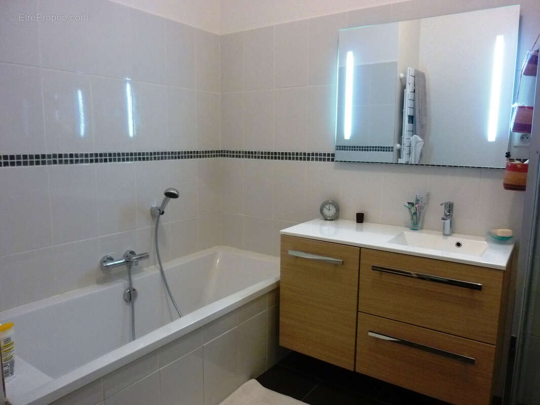 Appartement à SAINT-JEAN-DE-BRAYE