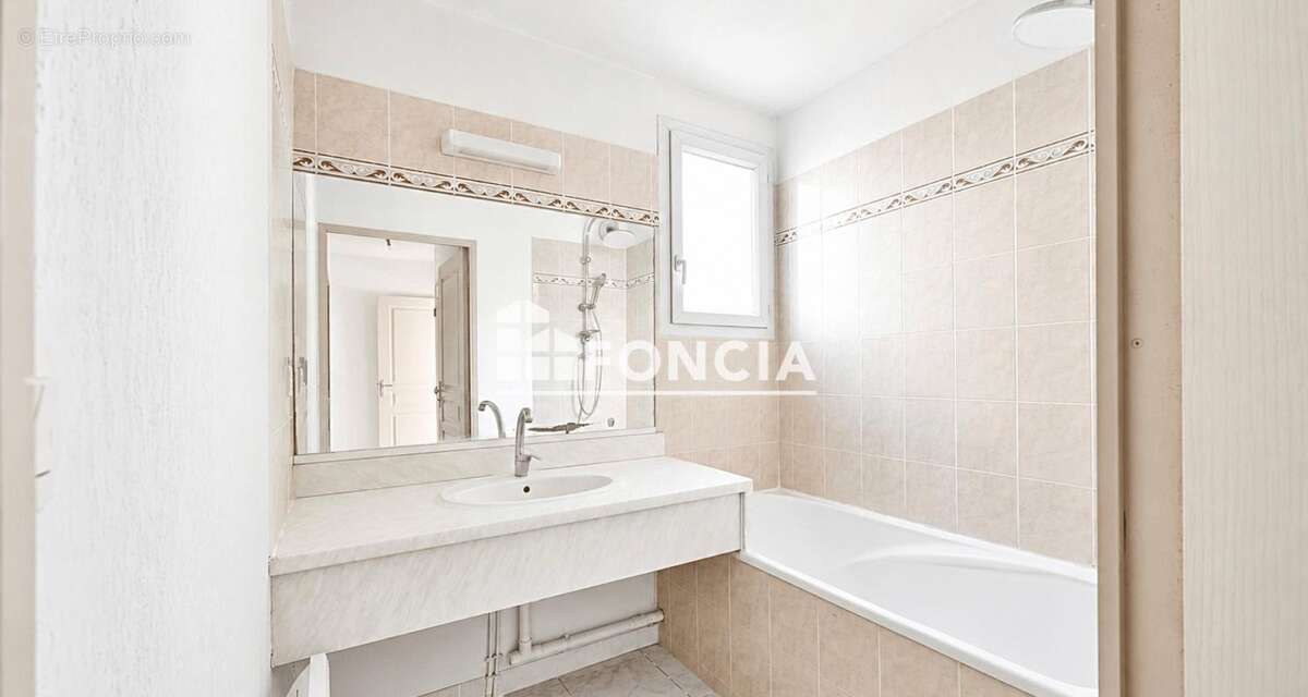 Vous rêvez d’un appartement récent, spacieux et baigné de lumière ? Ce bien est fait pour vous - photo 10