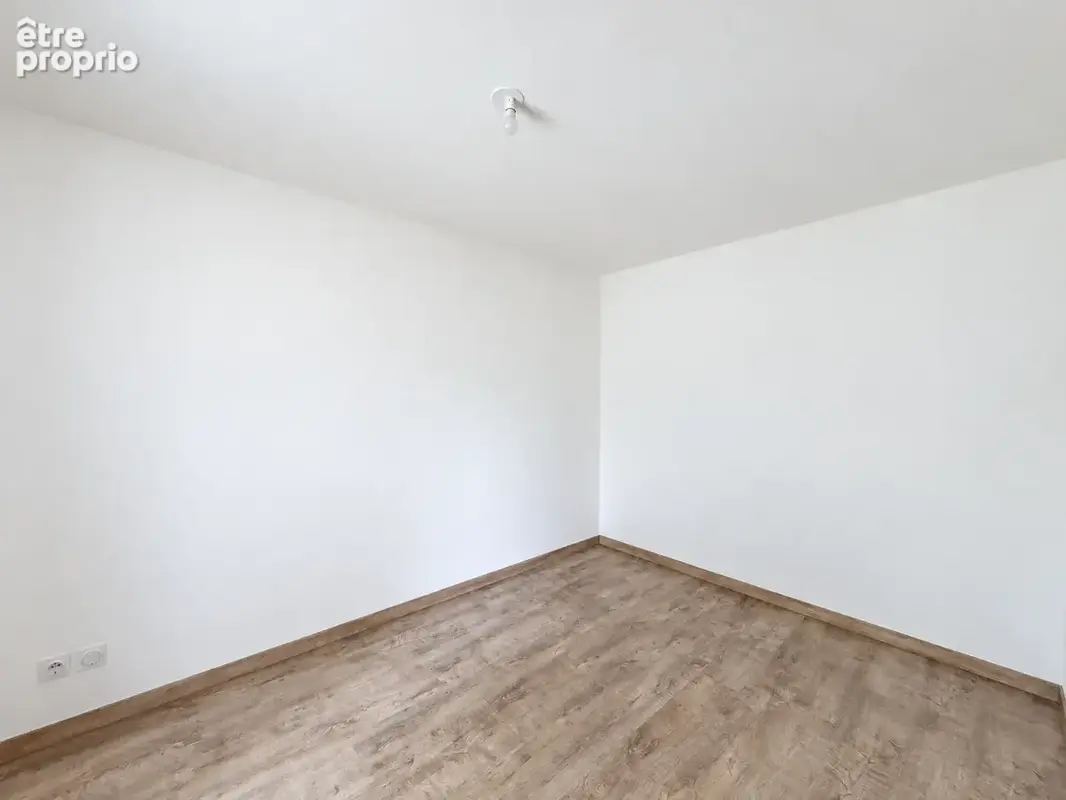 Appartements T4 - Immeuble Saint Romain en Gal - photo 17