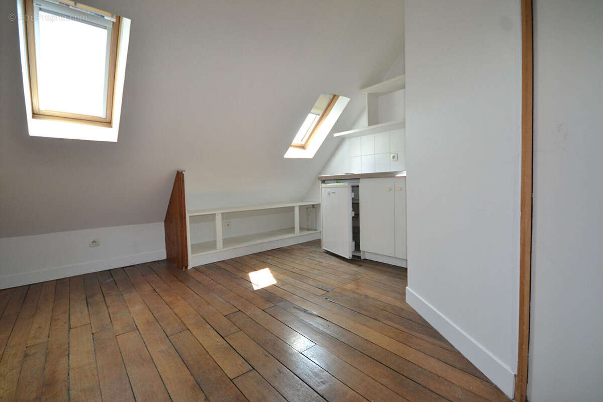 Appartement à PARIS-10E