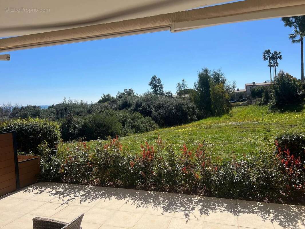 Appartement à VILLENEUVE-LOUBET