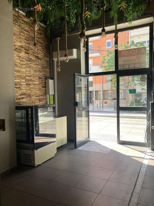 Commerce à VILLEURBANNE