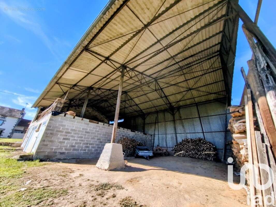 Photo 9 - Maison à SAINT-PIERRE-DE-FURSAC