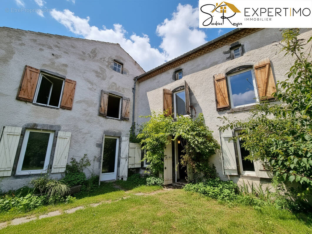 Maison à BLOT-L&#039;EGLISE