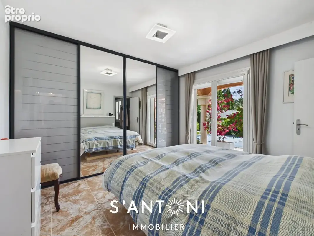 Grande propriété familiale contemporaine et élégante - SAUVIAN - photo 9