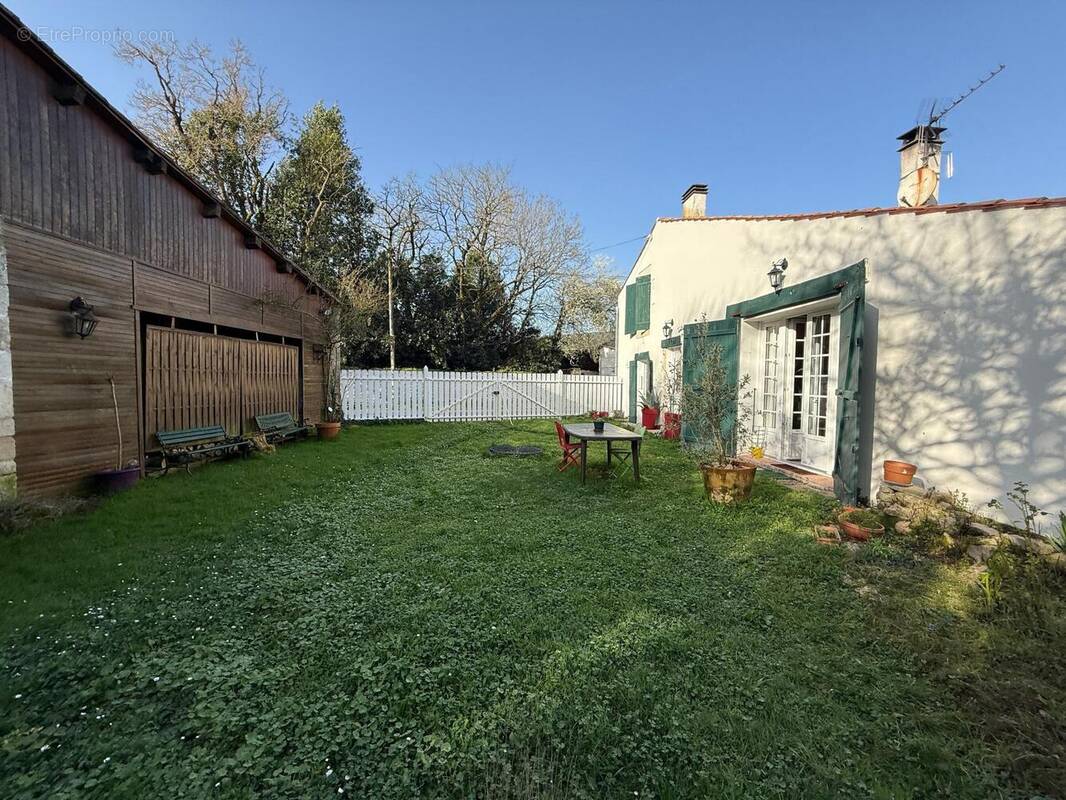 Photo 1 - Maison à BENON
