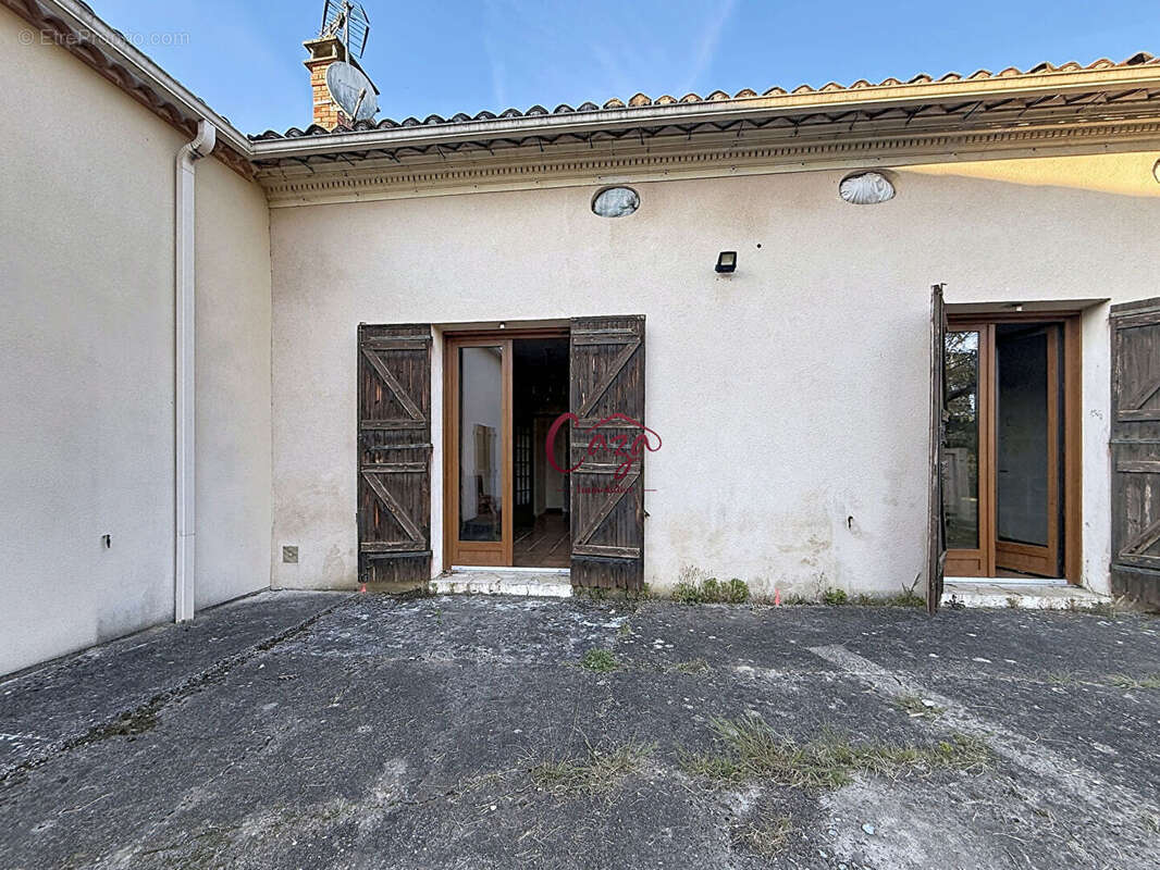 Maison à SAINT-CAPRAIS-DE-BORDEAUX