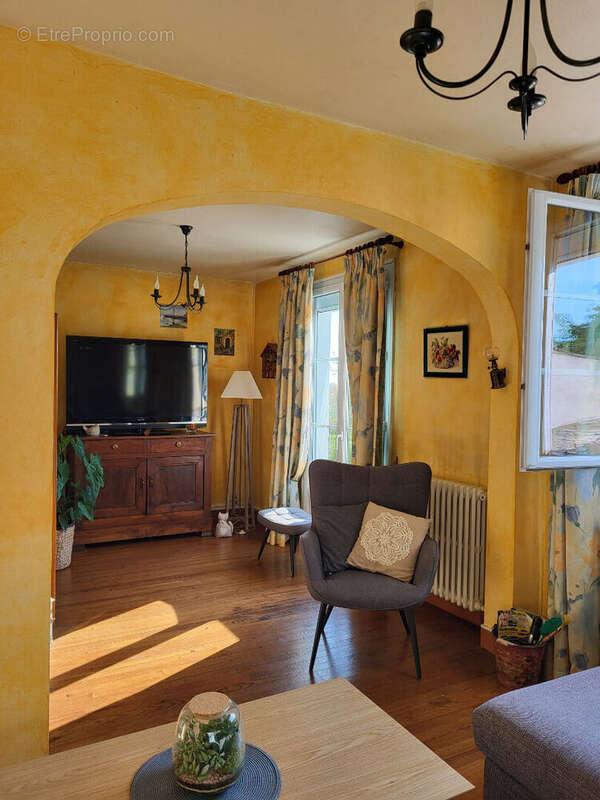 Maison à BONNIERES-SUR-SEINE