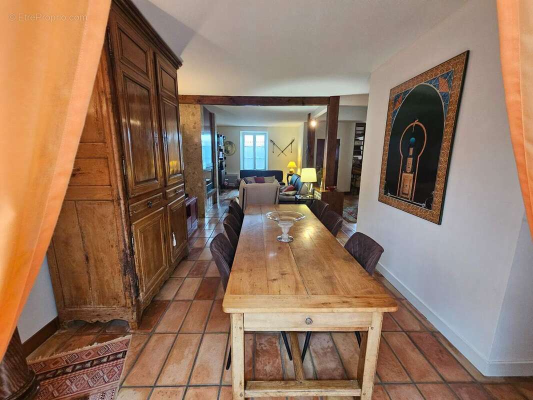 Maison à LINARDS